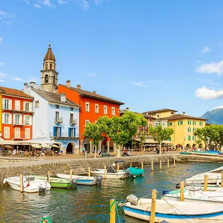 Yellow View - Happy Ronco sopra Ascona